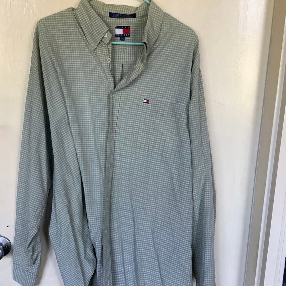 Tommy Hilfiger men’s extra large shirt￼